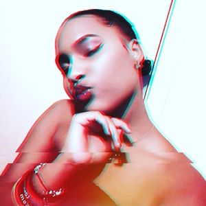 Meet your Posher, Amelia